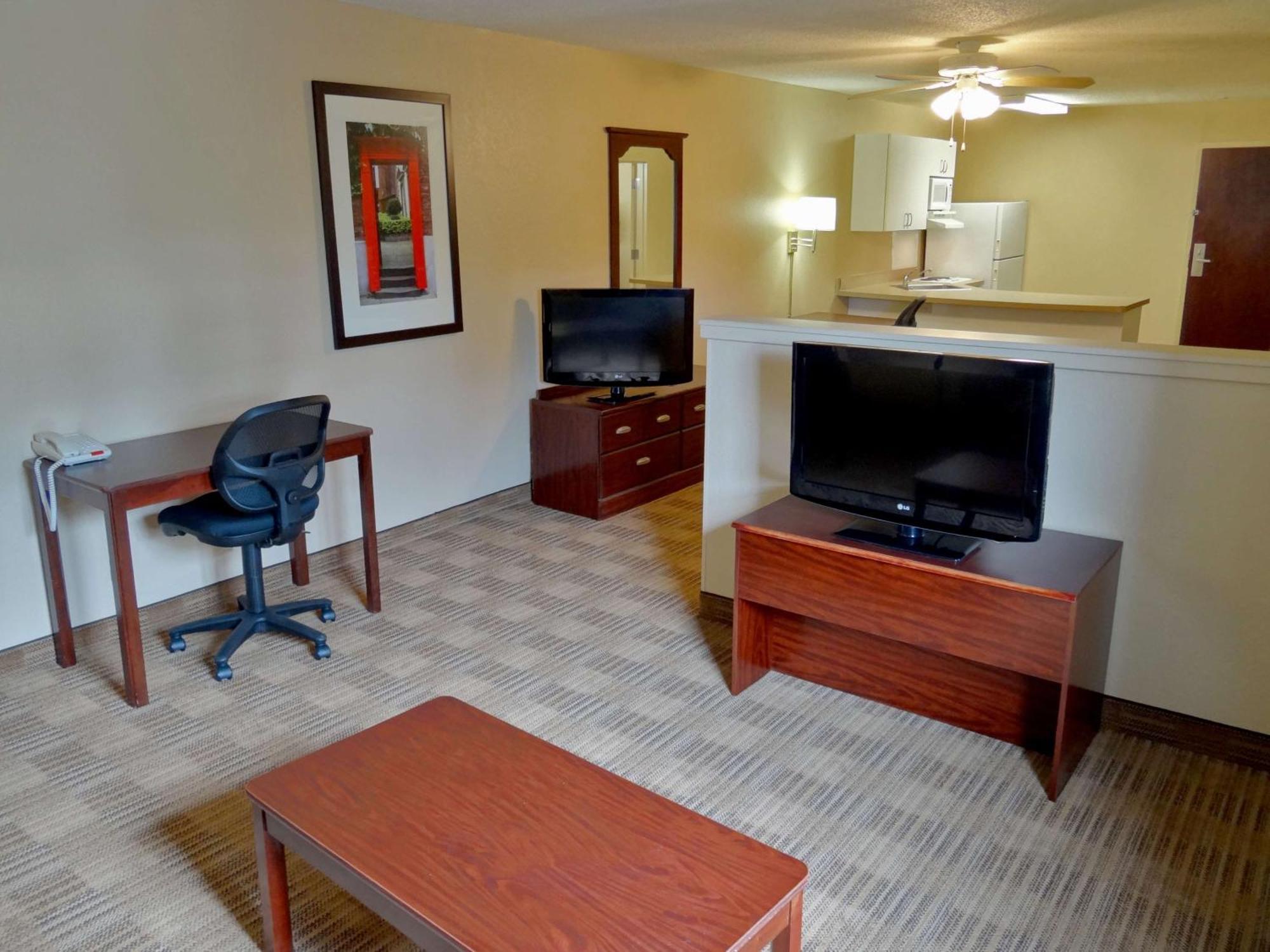 Extended Stay America Select Suites - Hartford - Манчестер Экстерьер фото