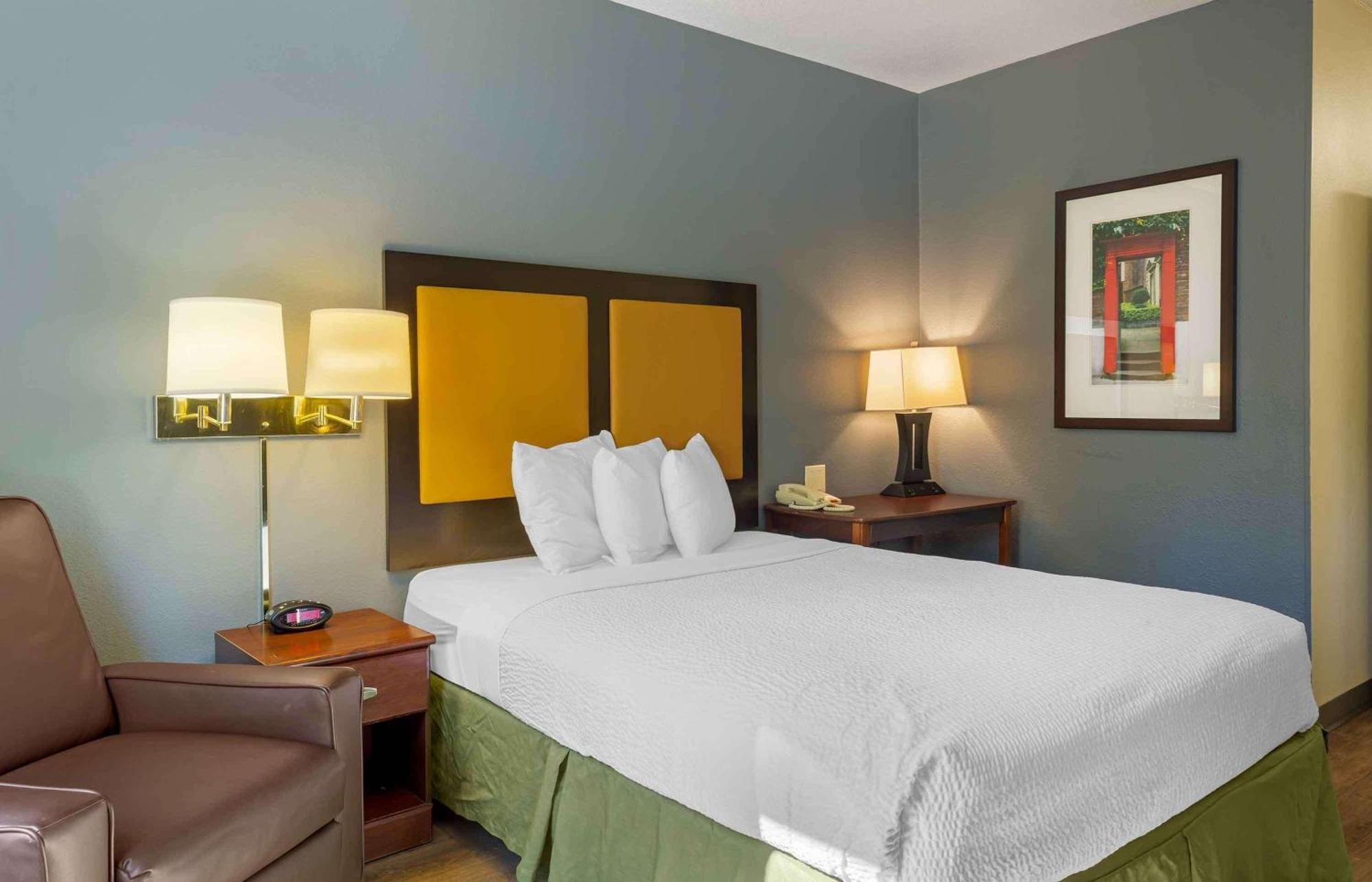 Extended Stay America Select Suites - Hartford - Манчестер Экстерьер фото