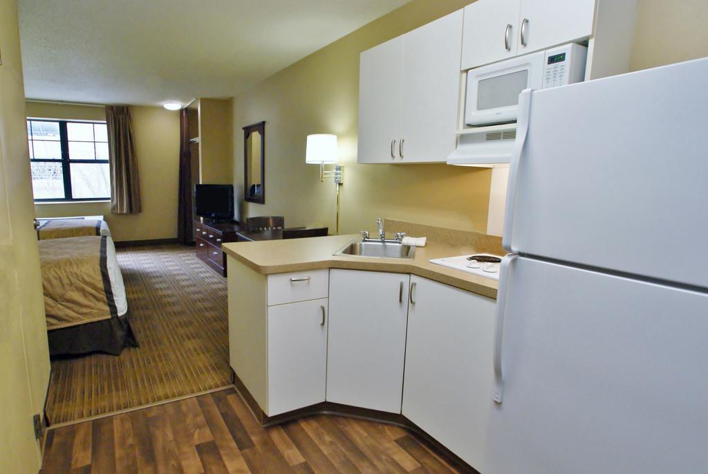 Extended Stay America Select Suites - Hartford - Манчестер Экстерьер фото